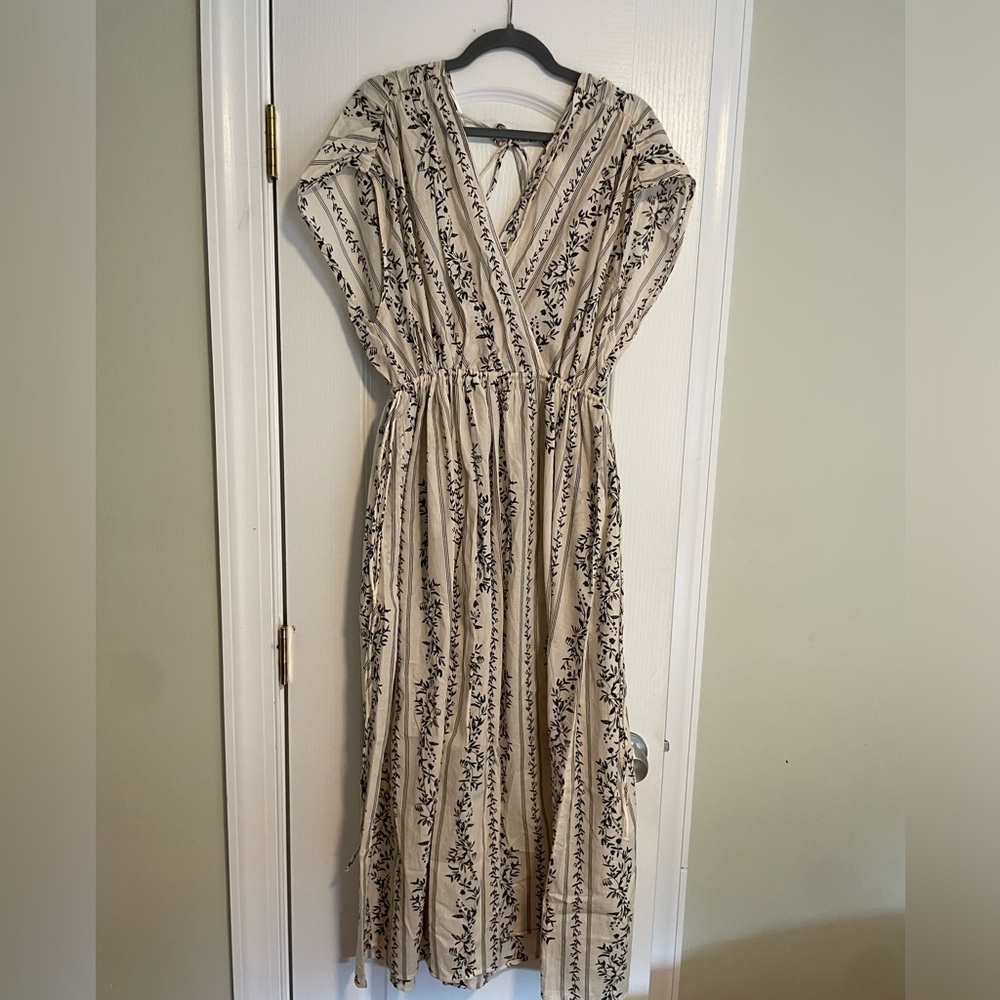 Oversized cotton dress from H&M, size M (runs large), never worn